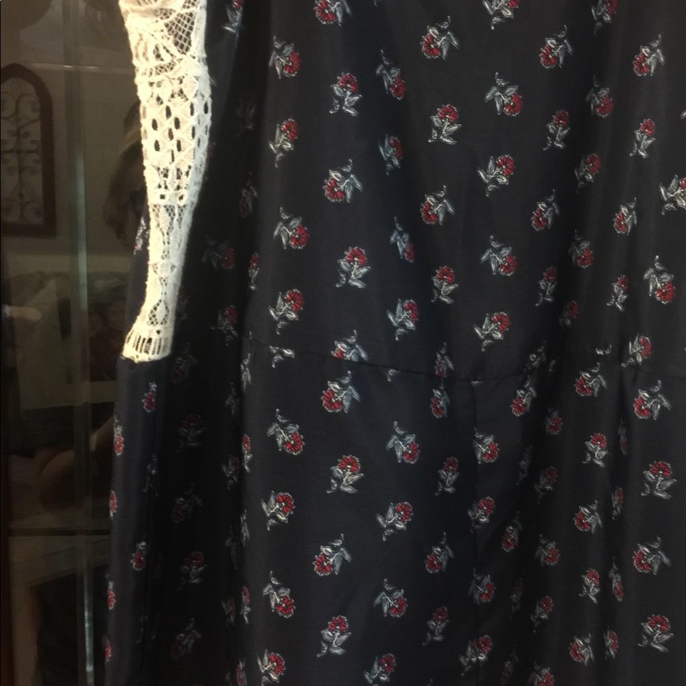 Romper - Picture 3 of 4